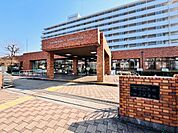 図書館「西東京市柳沢図書館まで463m」