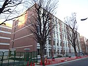 大学「杏林大学井の頭キャンパスまで2300m」