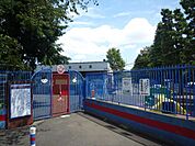 幼稚園、保育園「るんびに幼稚園まで740m」