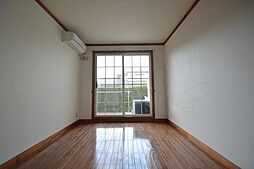 ビューテラス春日丘 1階1LDKのリビング/ダイニング