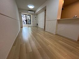 エトワール メゾン 1階1LDKのリビング/ダイニング