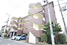 大阪府堺市堺区向陵中町１丁（賃貸マンション3LDK・1階・63.05㎡） その1