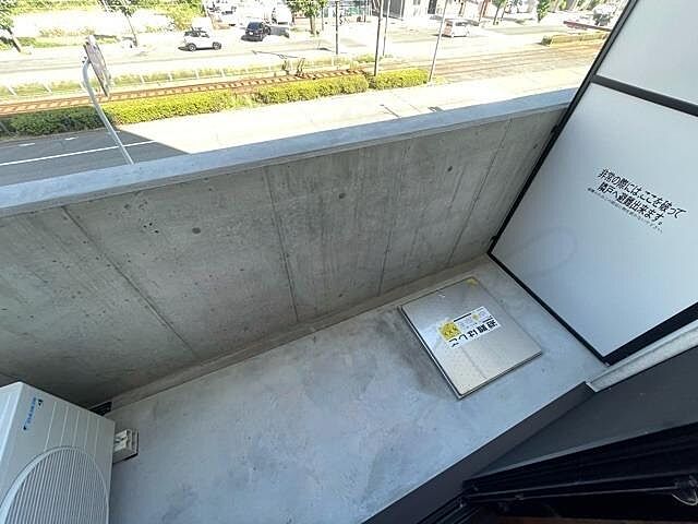 バルコニー