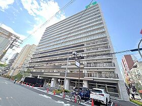 スプランディッド十三本町  ｜ 大阪府大阪市淀川区十三本町１丁目17番4号（賃貸マンション1K・8階・24.07㎡） その1