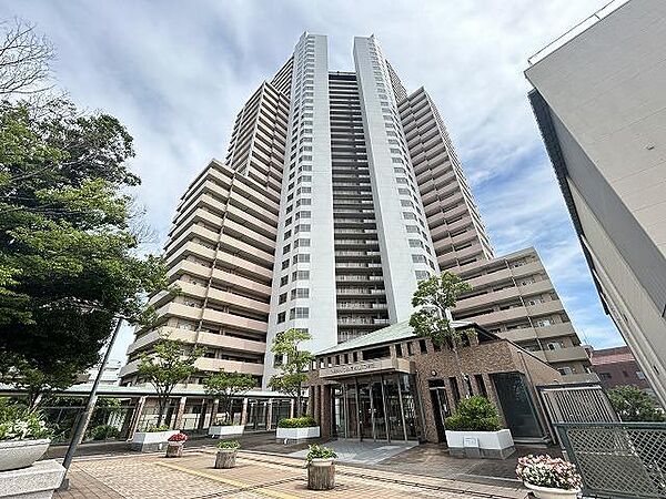 ルネセントラルタワー ｜兵庫県尼崎市西大物町(賃貸マンション1LDK・13階・50.74㎡)の写真 その1