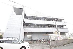 メゾングラティア 202 ｜ 大阪府堺市堺区綾之町西３丁2番10号（賃貸マンション1K・2階・21.85㎡） その1