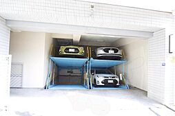 16 / 23