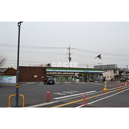 ファミリーマート若葉駅西店