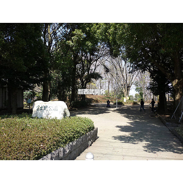周辺を拡大表示