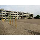 初雁中学校