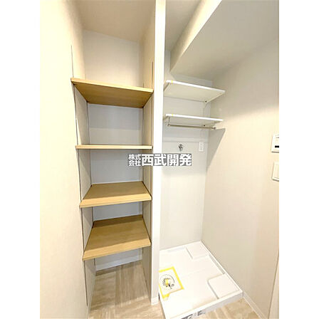 【収納】各部屋にはクローゼットを完備しています!収納が多いお家はすっきりして快適空間です。