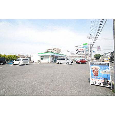 ファミリーマート