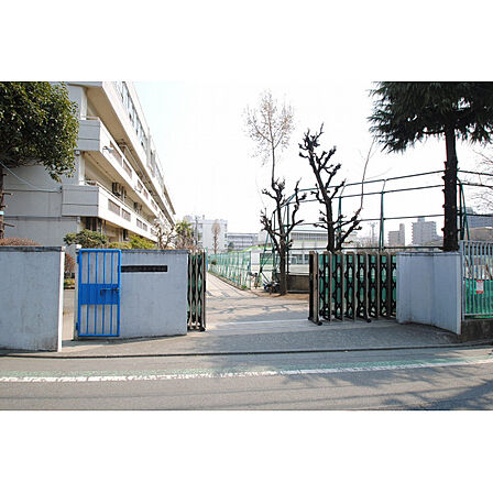 第二中学校
