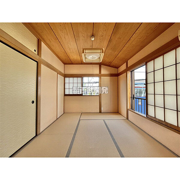 室内を拡大表示