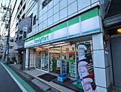 ファミリーマートサンズ向河原駅東店 徒歩6分。 430m