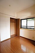 4.6帖の洋室です
