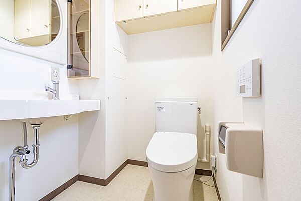 トイレを拡大表示