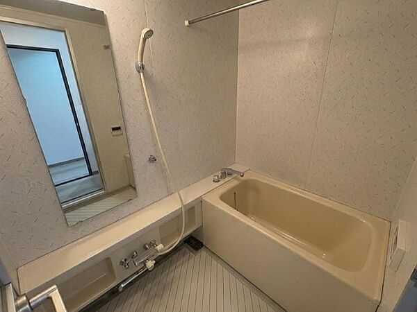 浴室を拡大表示
