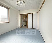 別方向から見た居室です。