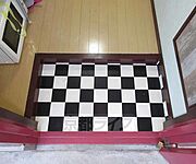 玄関です。（お部屋によって色は異なります。）