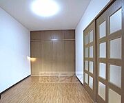西向きの洋室です。