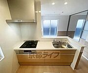 ガスコンロ付きのキッチンです。