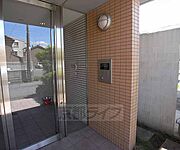オートロック付きの安心マンション。