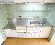 ワイドサイズが嬉しいキッチン入ってます