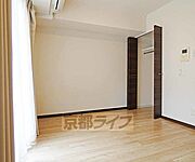・お部屋によっては家具家電がついております。