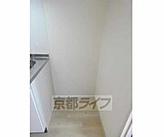 冷蔵庫置き場。