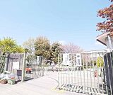 修学院小学校まで510m ～地域愛・共生・生命尊重～が教育目標です。
