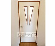 お部屋のドアです。