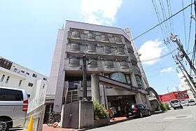 大阪府吹田市穂波町（賃貸マンション1R・3階・18.00㎡） その1