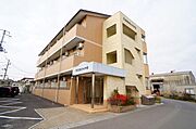 南東面外観。南向きです。