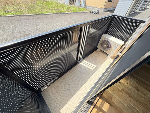 apartment 秋田県秋田市山王７丁目9番35号　秋田住宅流通センタ‐本社ビル1階