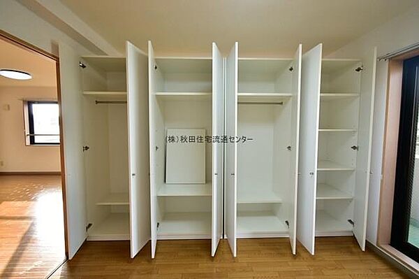 apartment 秋田県秋田市山王７丁目9番35号　秋田住宅流通センタ‐本社ビル1階