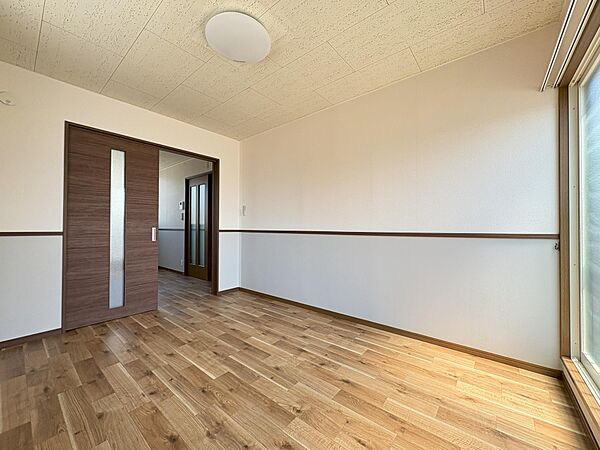apartment 秋田県秋田市山王７丁目9番35号　秋田住宅流通センタ‐本社ビル1階