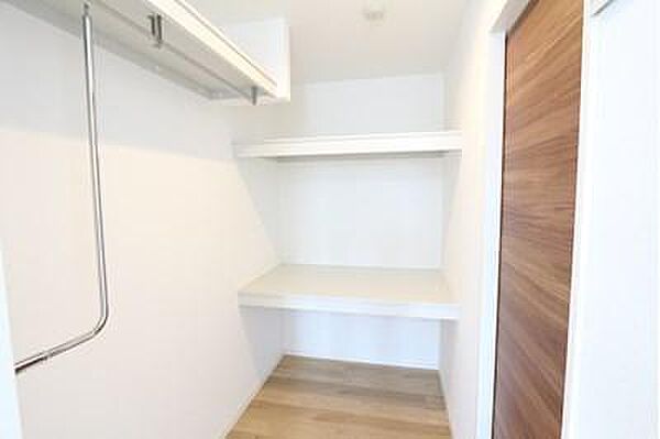 apartment 秋田県秋田市山王７丁目9番35号　秋田住宅流通センタ‐本社ビル1階