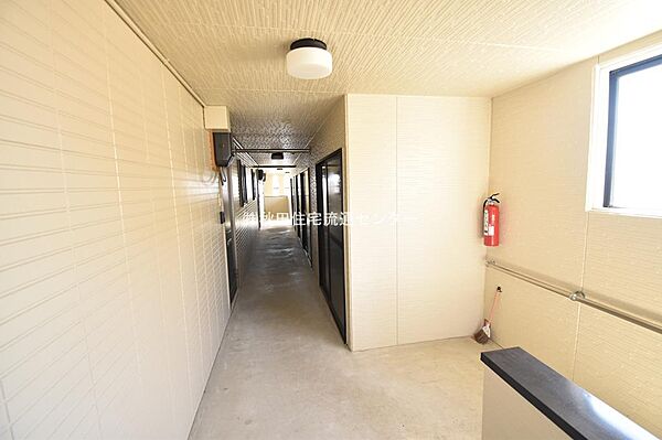 apartment 秋田県秋田市山王７丁目9番35号　秋田住宅流通センタ‐本社ビル1階
