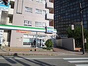 ファミリーマート土手長町通り店(220m)