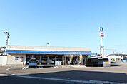 ローソン秋田仁井田緑町店(700m)