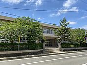 中通小学校(350m)