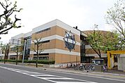 秋田県児童会館(500m)