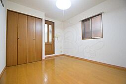 クレスト相川 3階1Kのリビング/ダイニング