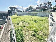 （現地写真）複数のスーパーが徒歩圏内に揃っている便利な環境です〇。