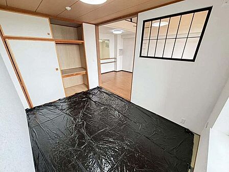 畳表替え済みの心地よい約6帖の和室空間