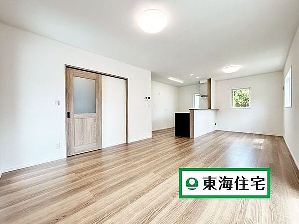リビング/ダイニングを拡大表示