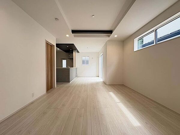 リビング/ダイニングを拡大表示