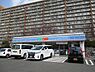 周辺：コンビニ ローソン 仙台あすと長町店まで徒歩6分(402ｍ)