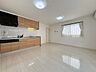 リビング/ダイニング：明るく開放感のあるリビングダイニング